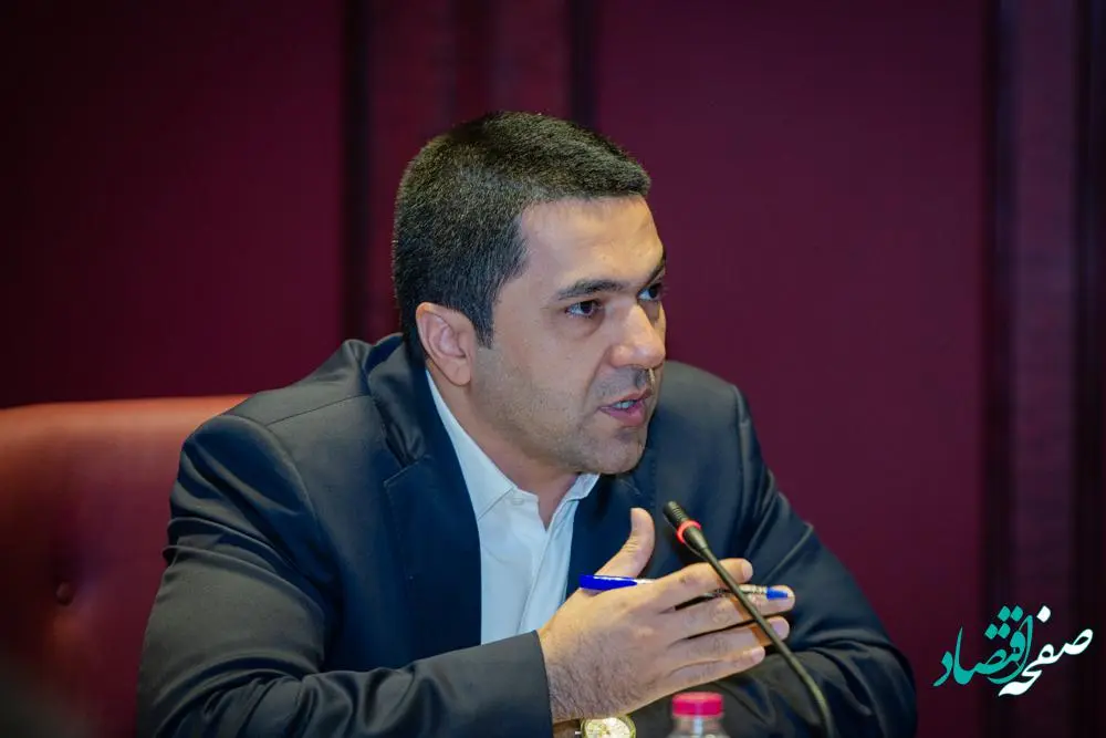  کاوه زرگران رئیس انجمن غلات، مدیر عامل شرکت غلات بان و رئیس کمیسیون کشاورزی اتاق تهران