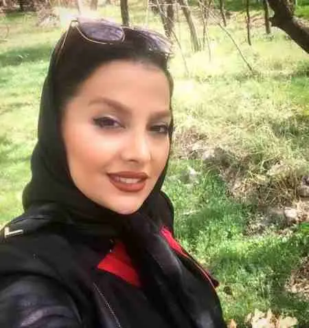 مونا فائض پور