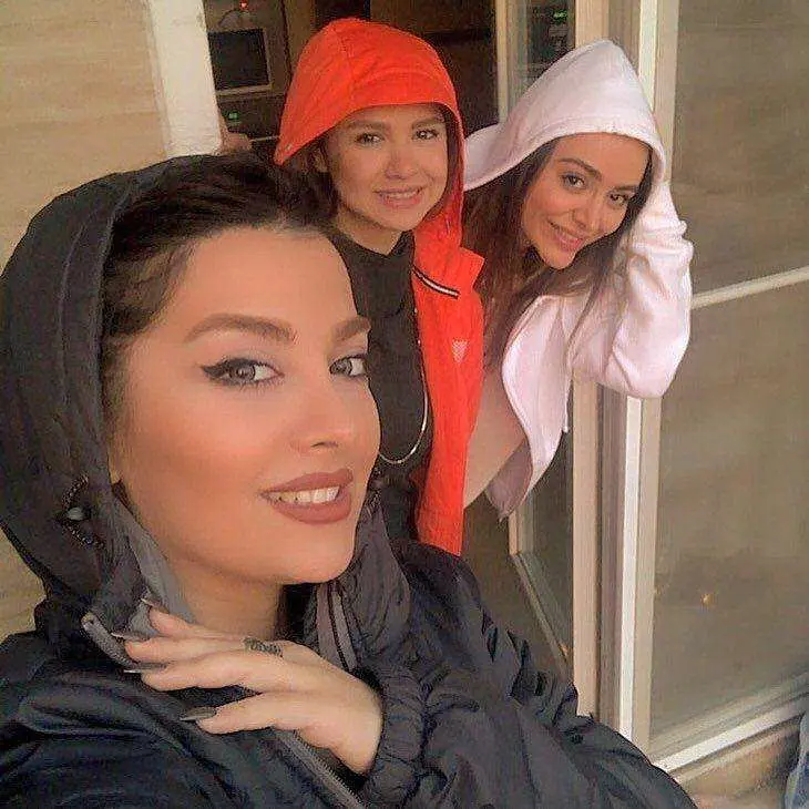 مونا فائض پور مونا فائض پور