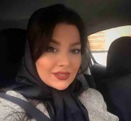 مونا فائض پور