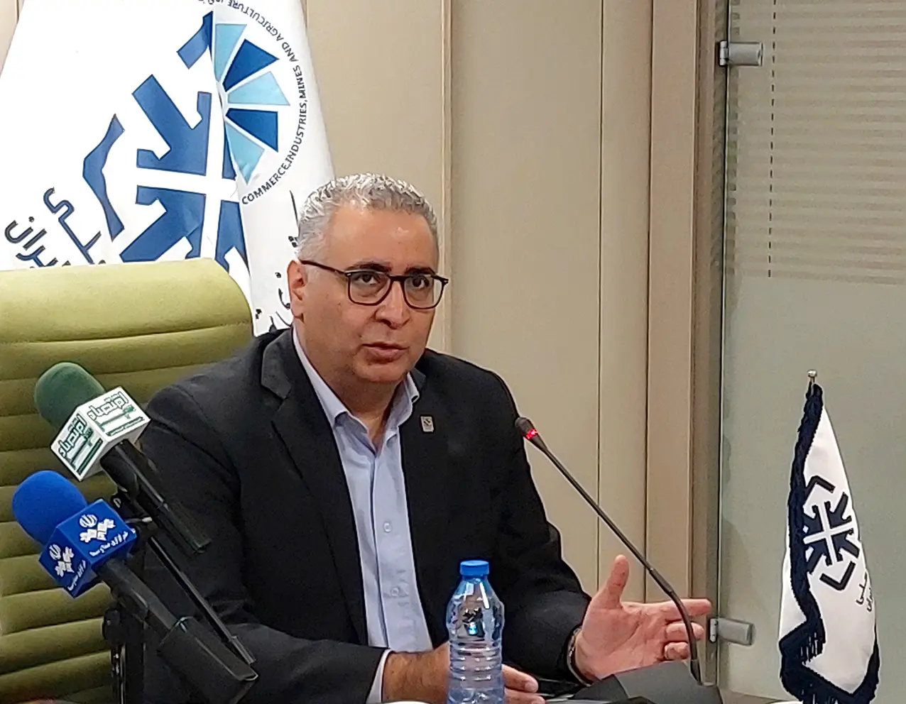 گفتگوی صفحه اقتصاد با احمد شیروانی دبیرکل انجمن صنعت پخش ایران