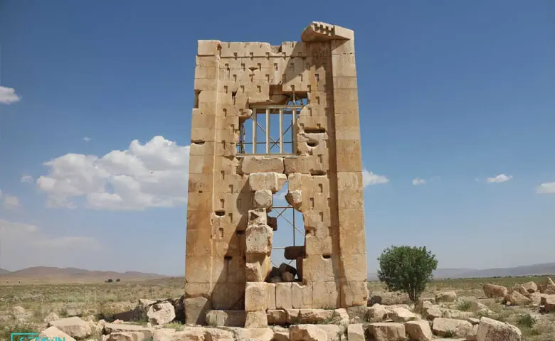 برج سنگی پاسارگاد شیراز