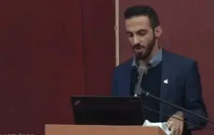 photo_5805248784672868030_y-1-300x190