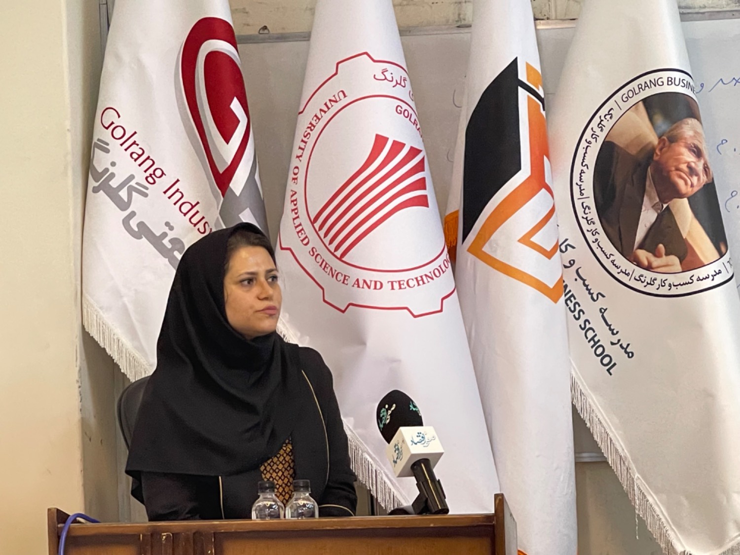 دکتر مرجان مهدوی غروی دانشگاه گلرنگ
