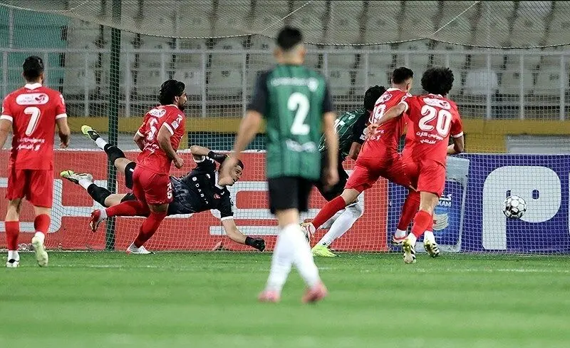 خبر فوری از لغو تمام مسابقات فوتبال و بازی ذوب آهن و پرسپولیس 