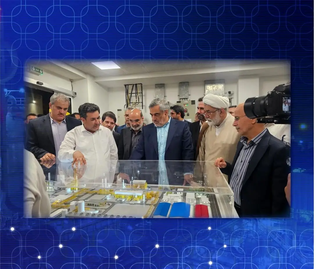بازدید اعضای کمیسیون انرژی مجلس، معاونین وزیر نفت و دکتر علی عسکری از پتروشیمی هنگام