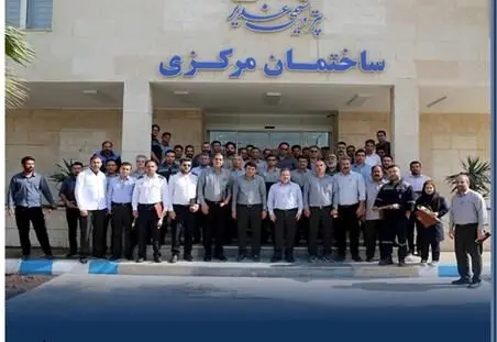 مراسم تجلیل از کارگران نمونه پتروشیمی غدیر