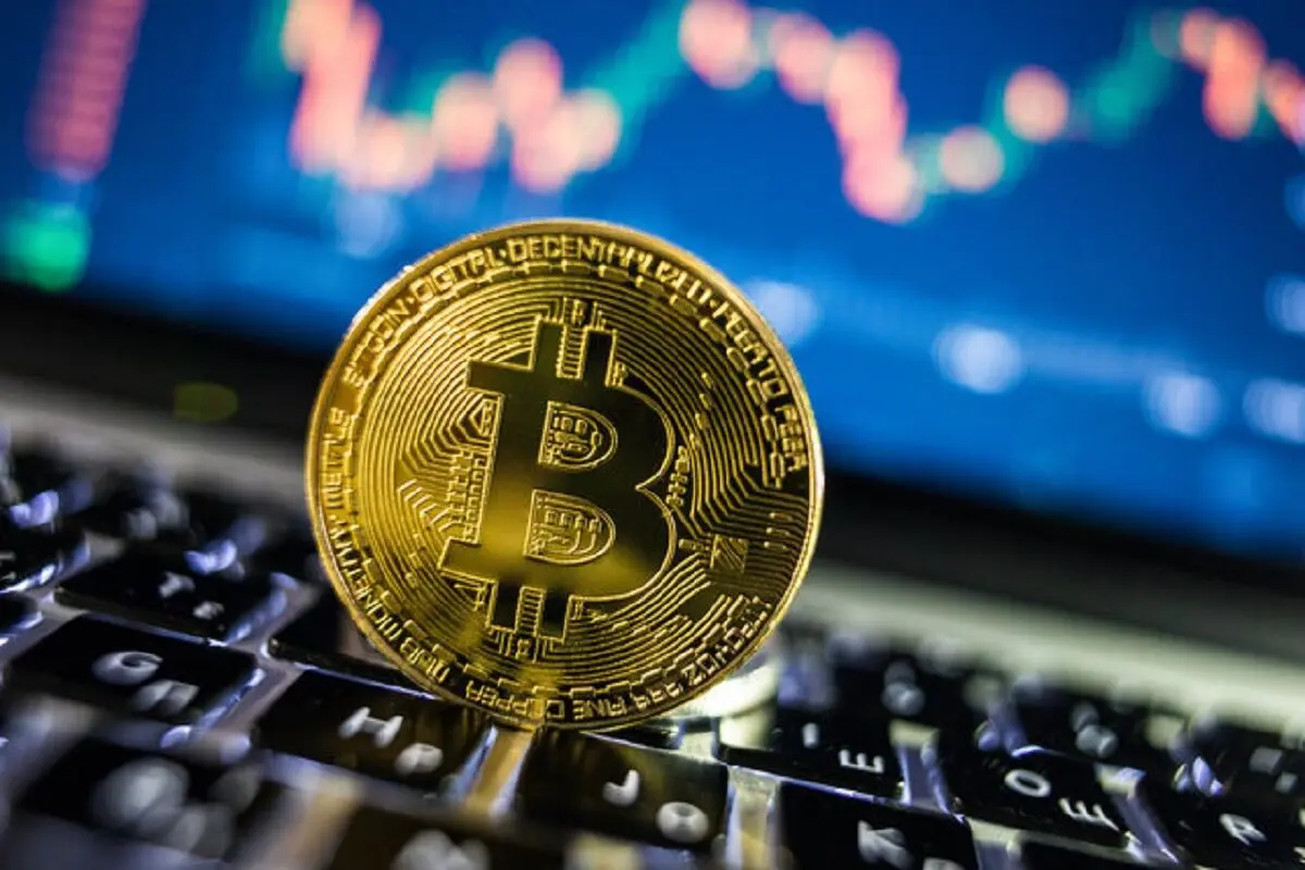 قیمت بیت‌ کوین پا پس کشید / اتریوم چند شد؟