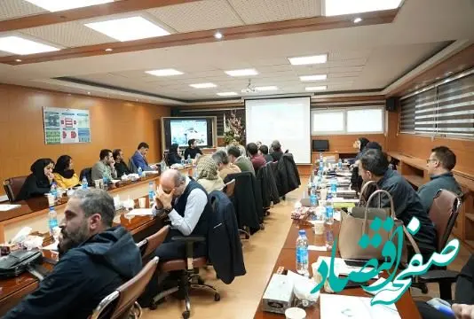 دوره تخصصی تلفیق داده‌های اکتشافی و بهینه‌سازی تعیین نقاط حفاری در تهران