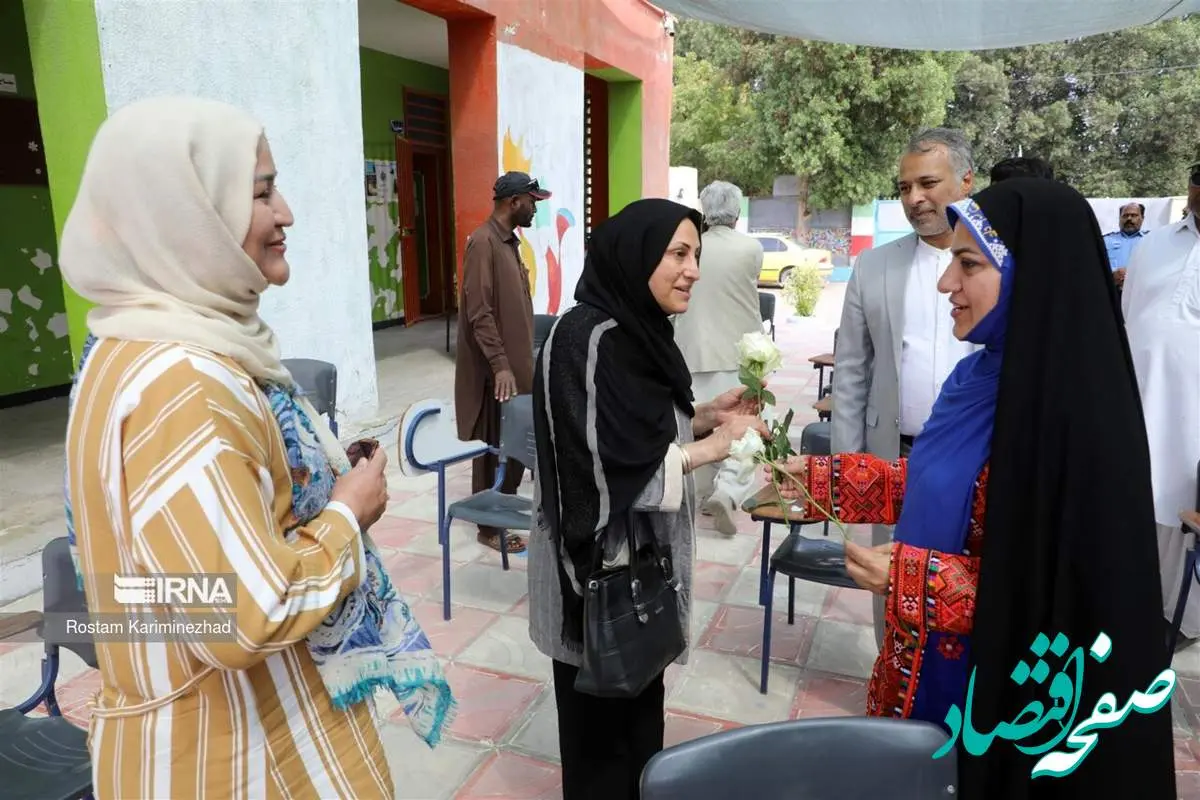 ورود بیش از ۱۴۰ هزار گردشگر و مسافر نوروزی به چابهار