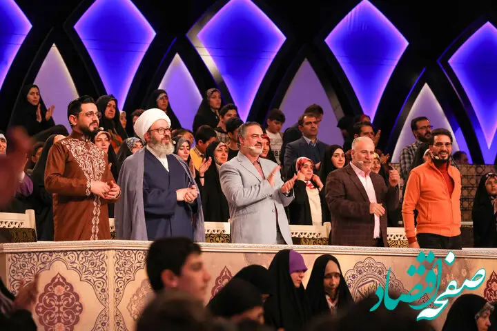 دانلود برنامه محفل چهارشنبه ۱ فروردین ۱۴۰۳ از شبکه سه