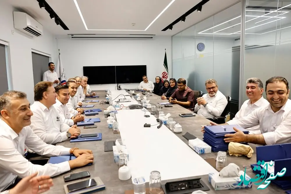 مدرسین داخلی آریاساسول تقدیر شدند