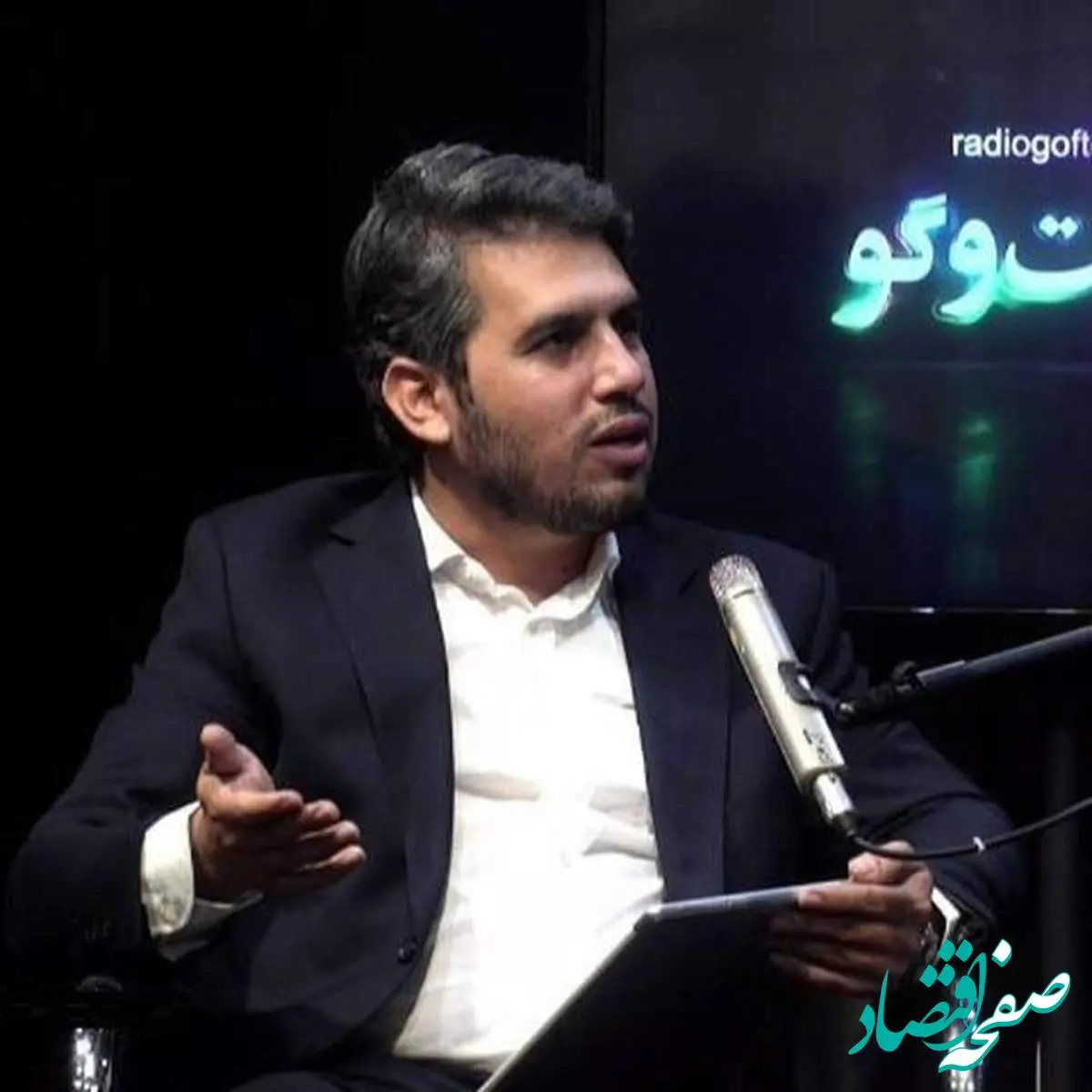 تا زمانی که دولت از این تصمیمات غلط خود دست برندارد، شاهد افزایش قیمت دلار خواهیم بود