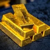 پیش بینی قیمت طلا فردا پنجشنبه ۱۵ خرداد ۱۴۰۴ | تحلیل امروز و نوسانات بازار طلا 