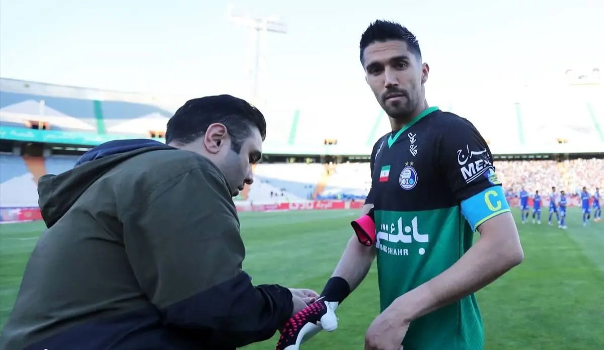 دیدار اتفاقی کاپیتان استقلالی ها در یک مراسم با رئیس جمهور