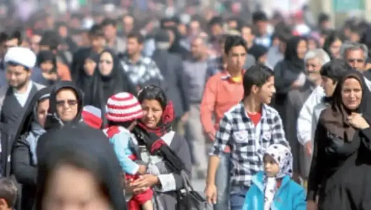 جامعه ایرانی در گذار از نارضایتی تا بازتعریف؛ آمارها چه میگویند؟