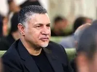 «علی دایی» سوار لنج در قشم + فیلم
