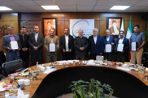 انعقاد ۲ قرارداد با دانشگاه‌های تهران و صنعتی شریف