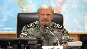 فرمانده کل ارتش جمهوری اسلامی ایران:ما با ارتش‌های سران کفر می‌جنگیم