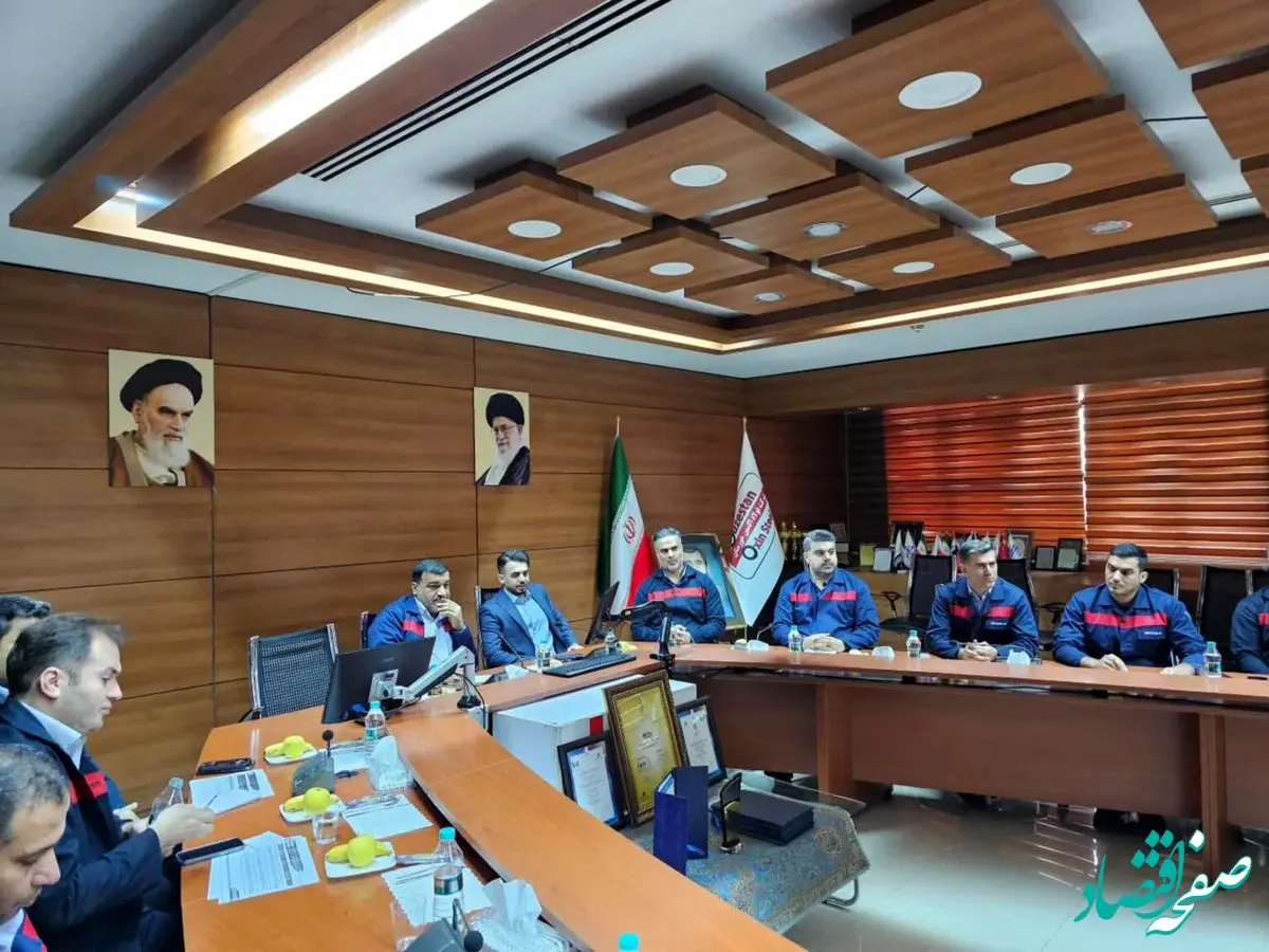 مدیر عامل شرکت فولاد اکسین در ششمین جلسه کمیته راهبردی شرکت