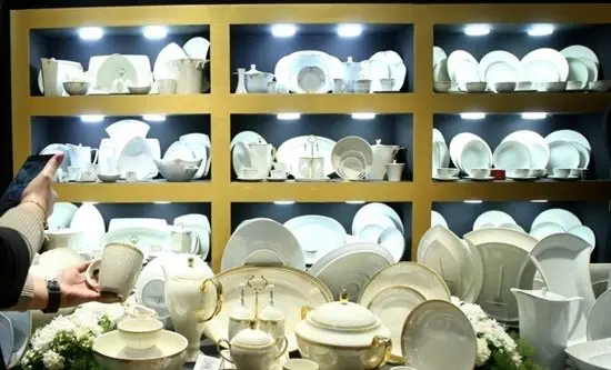 دومین نمایشگاه بینالمللی ظروف چینی و سرامیک آغاز بهکار کرد