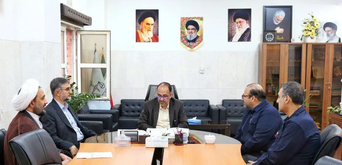 مدیرعامل شرکت فولاد خوزستان با دادستان عمومی و انقلاب مرکز استان خوزستان دیدار نمود