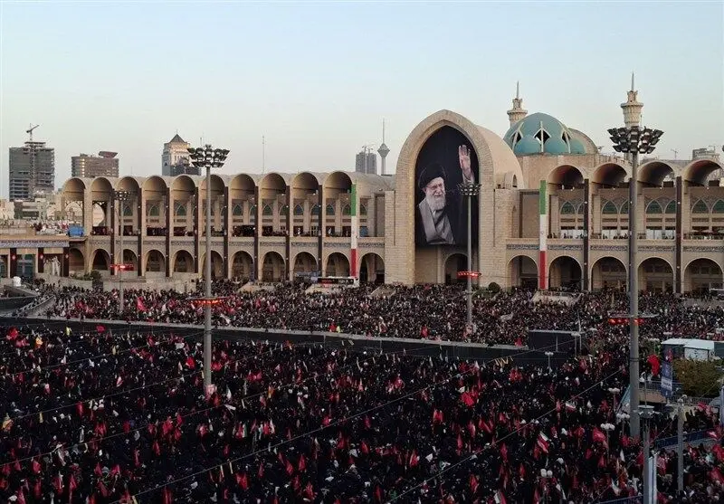 آیا روز شهادت و تشییع رهبر شهید تعطیل رسمی می‌شود؟