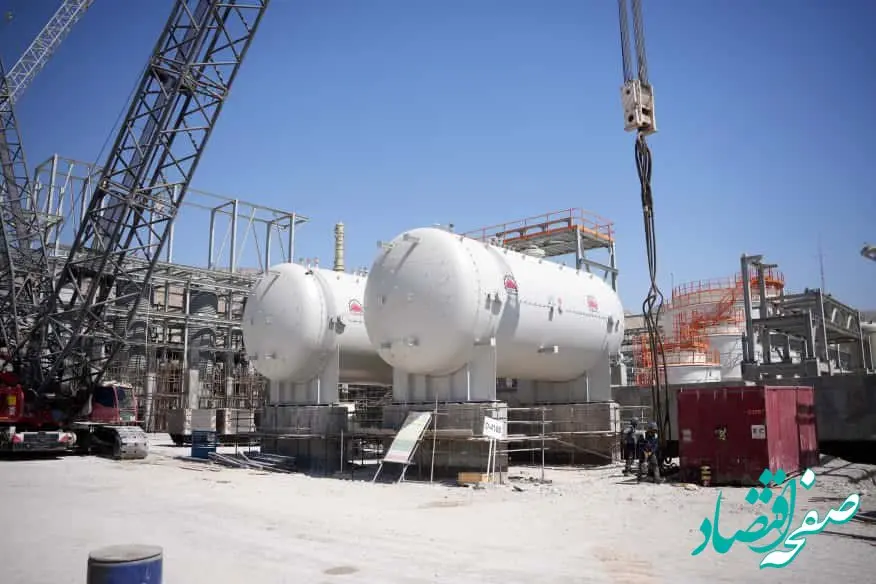 پیشرفت طرح پلی‌اتیلن سنگین شرکت صنایع پلیمر گچساران از ۵۰ درصد عبور کرد/ نصب مخازن دوقلوی ذخیره بوتن پروژه