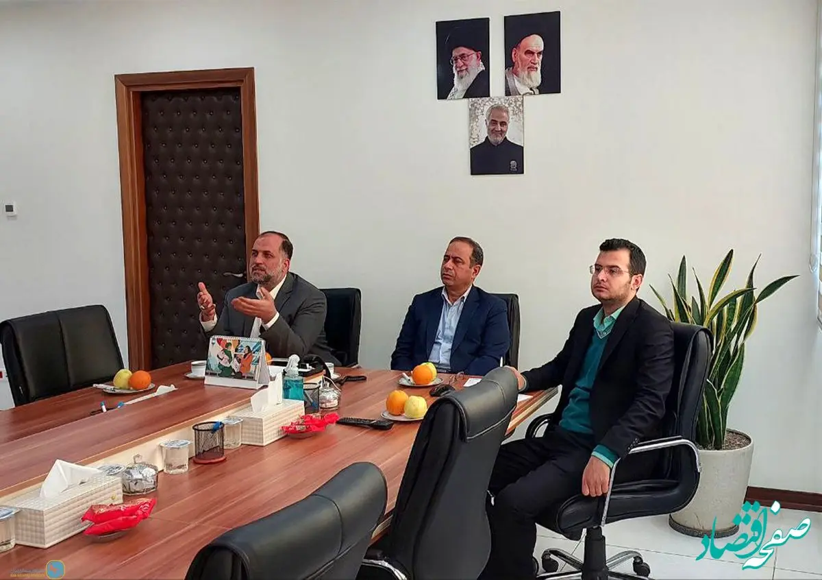 برگزاری نشست هم اندیشی دبیرکل سندیکای بیمه گران و مدیرعامل صندوق تامین خسارت های بدنی با هیئت رئیسه شورای هماهنگی استانها