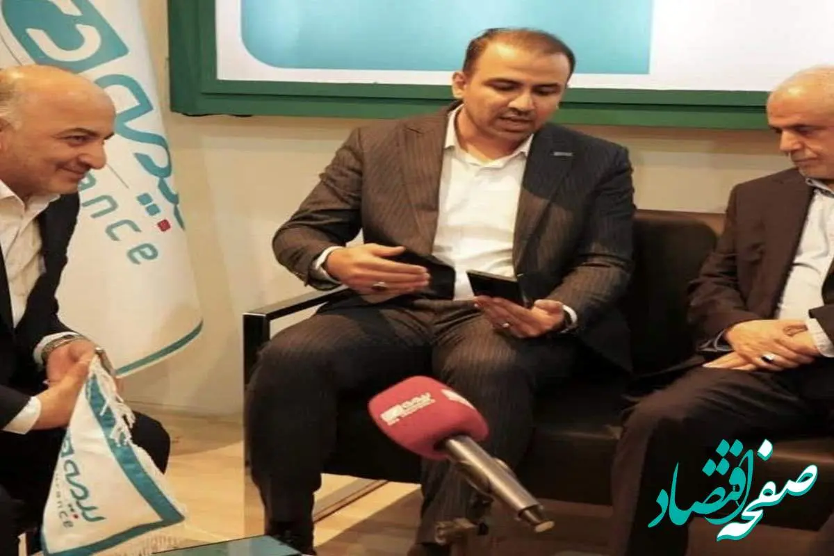 بازدید معاون رییس جمهور از غرفه بیمه دی/ اپلیکیشن «دیدار» برای عموم فراگیرتر شود