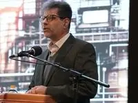 هلدینگ خلیج‌فارس، توانایی کاهش سهم ۲ میلیارددلاری واردات محصولات پتروشیمی را دارد/ به‌جای تولید انفرادی ده‌ها محصول، باید در صدها زنجیره ارزش جهانی سهم داشته باشیم/ سرمایه‌گذاری خطرپذیر به  شکل‌گیری نوآوری‌های بیشتر در صنعت پتروشیمی کشور کمک می‌کند