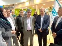 تحسین عملکرد بیمه دی در خدمت‌رسانی به ایثارگران/ بازدید مشاور مدیرکل درمان بنیاد شهید از غرفه بیمه دی