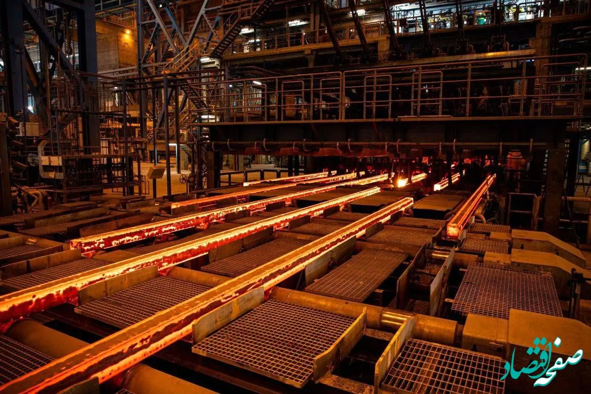 ثبت رکوردی جدید در واحد فولادسازی با ۱۴ ذوب در یک سکوئنس