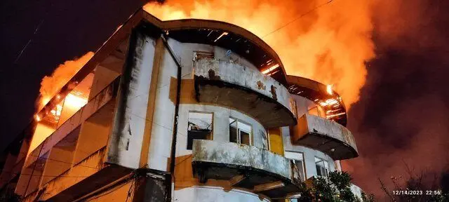 هتل قدیمی ایران در آتش سوخت + عکس 