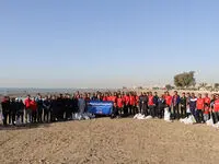 در راستای انجام مسئولیت‌های اجتماعی صورت گرفت؛ پاکسازی سواحل خلیج فارس با حضور مدیرعامل، معاونان و جمعی از ورزشکاران فولاد هرمزگان