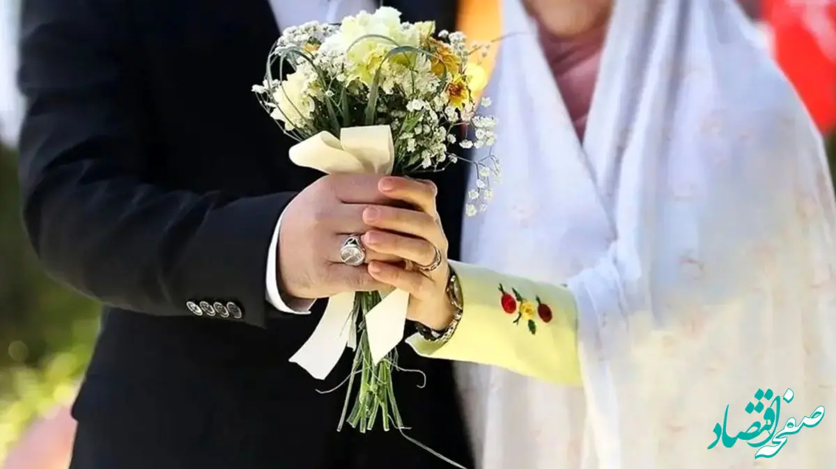 ازدواج جنجالی یک مرد با دو خواهر و یک خاله + تصاویر باورنکردنی در فضای مجازی