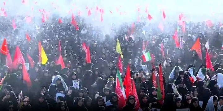 برگزاری مراسم وداع با آقای شهید ایران در مصلای امام خمینی(ره)