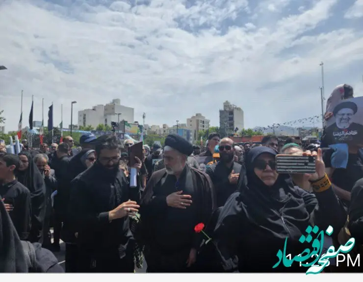 حضور مدیرعامل موسسه اعتباری ملل، در مراسم تشییع رییس جمهور فقید