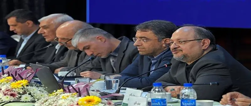 محمد شریعتمداری، اولویت‌های برنامه اصلاح و توسعه ساختاری هلدینگ پتروشیمی خلیج فارس در سال ۱۴۰۴ را اعلام کرد