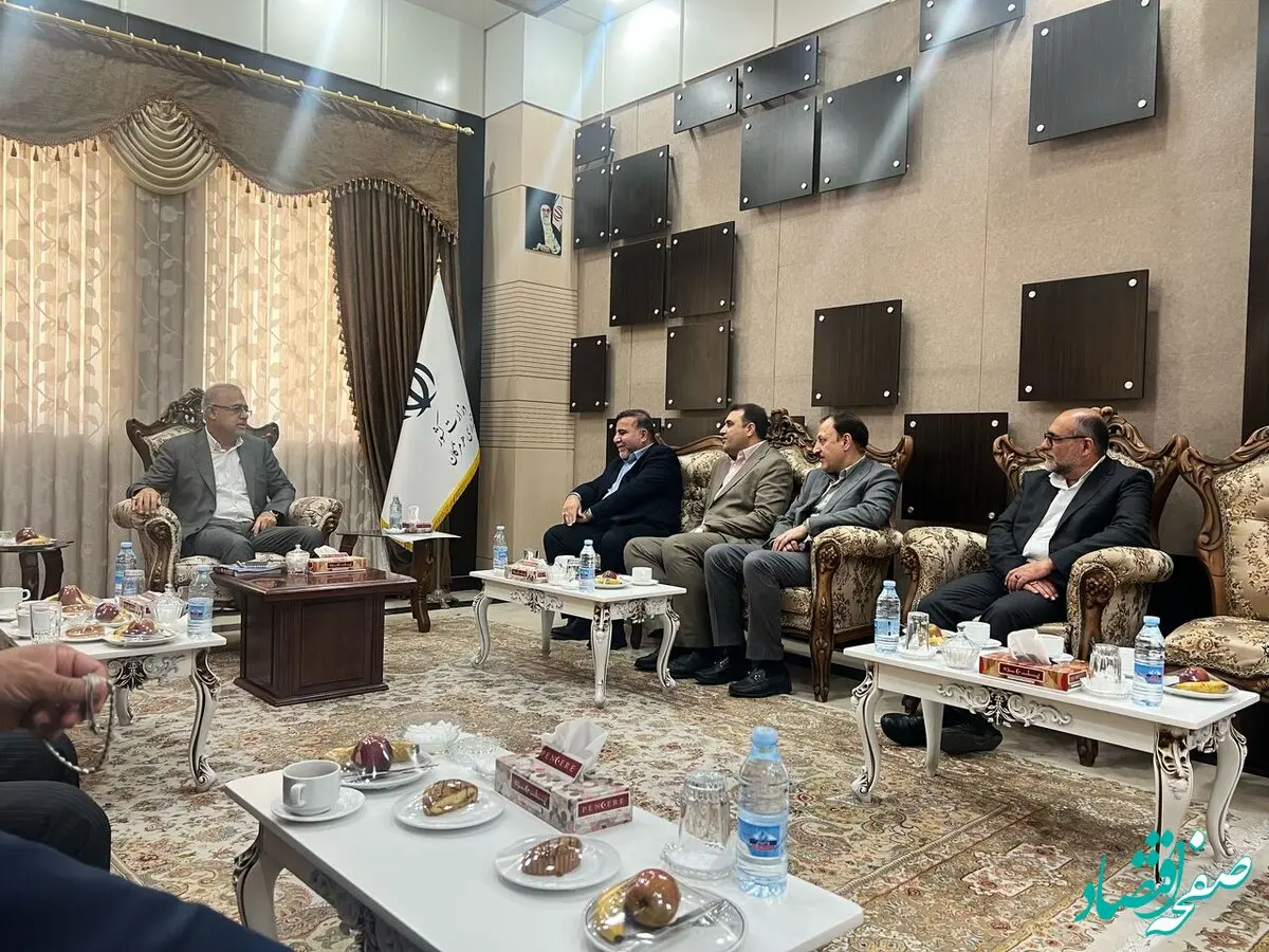 دیدار مدیرعامل شرکت سرمایه‌گذاری صنایع شیمیایی ایران با استاندار، رئیس سازمان صمت و سازمان مسکن و شهرسازی هرمزگان