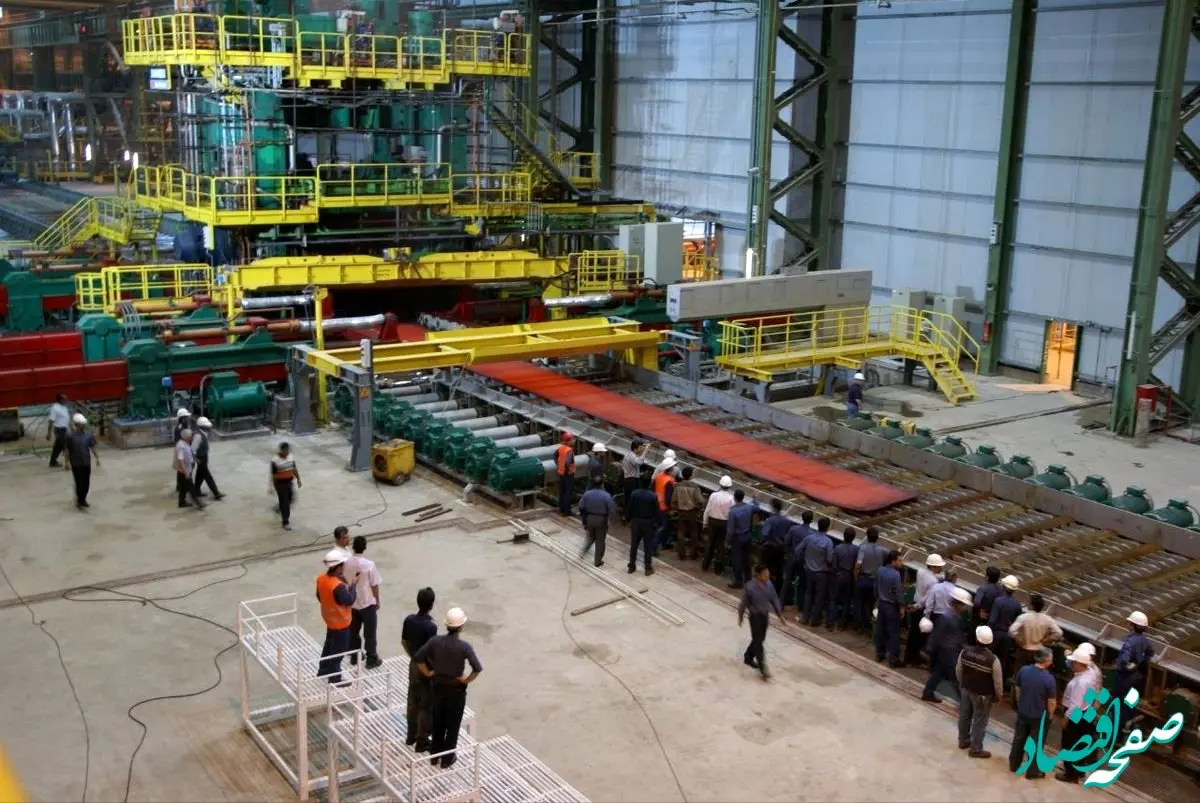 تصاویری خاطره‌ انگیز از روزهایی که نخستین محصول در شرکت فولاد اکسین خوزستان تولید شد