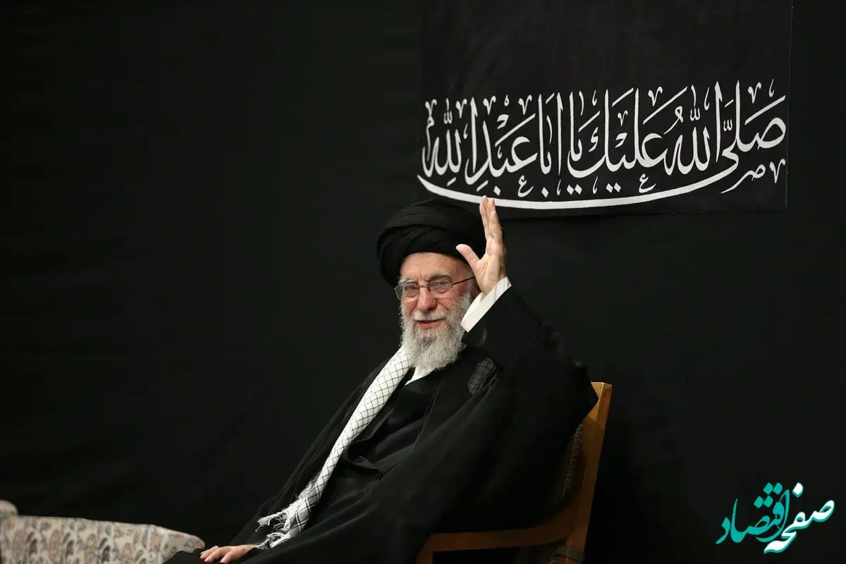 دانلود مداحی حاج محمود کریمی در بیت رهبری با حضور رهبر انقلاب از تلوبیون / تصاویر حضور رهبر انقلاب در حسینیه امام خمینی