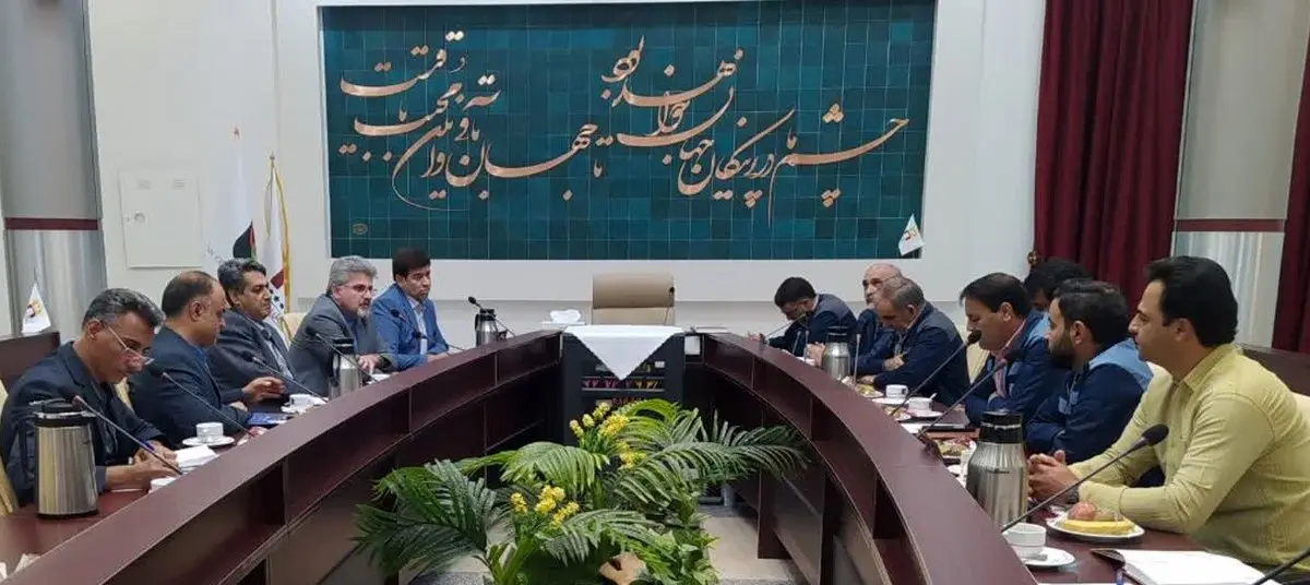 نشست هماندیشی مدیران ارشد بیمه دانا و شرکت سنگ آهن بافق یزد