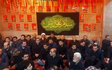 هم نشینی پزشکیان و قالیباف پای سخنرانی علیرضا پناهیان