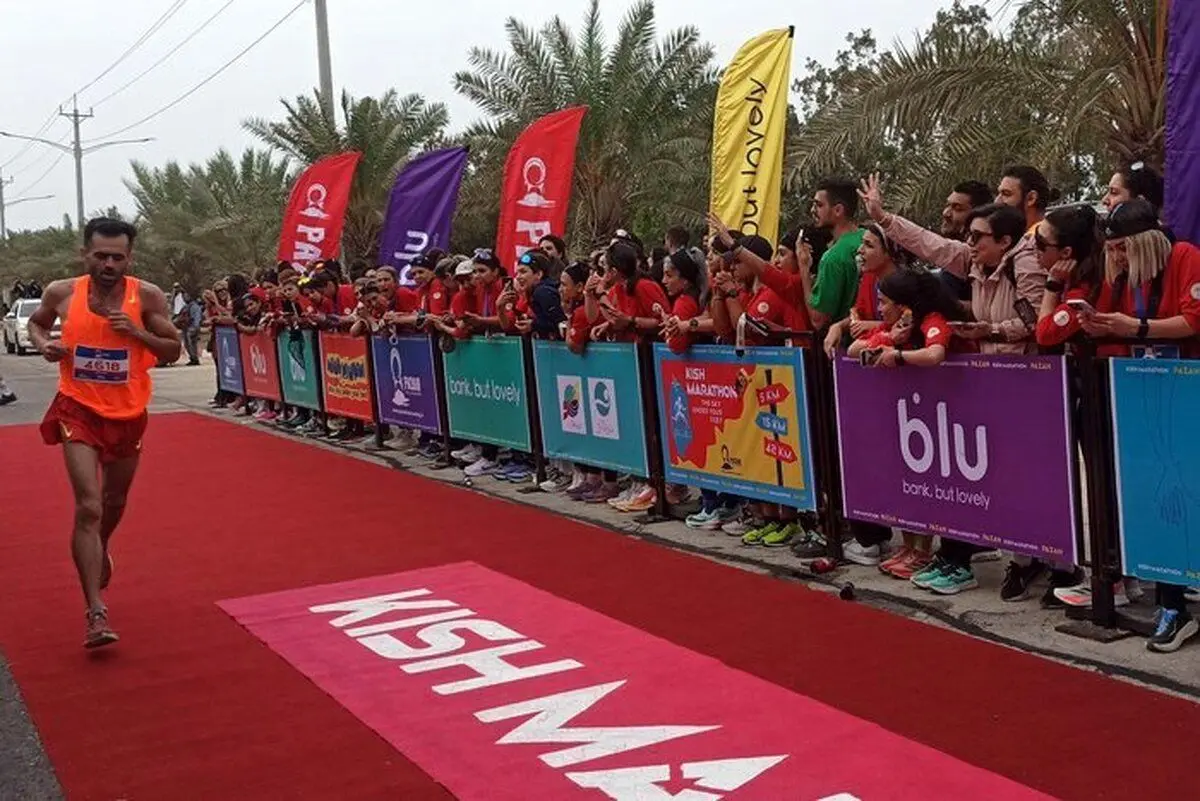 حضور رسمی و بی حجاب دختران و زنان در ماراتن کیش + ویدئو