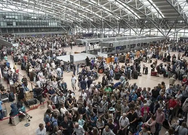 بحران انرژی ده ها هزار پرواز در آلمان به دلیل کمبود سوخت لغو کرد