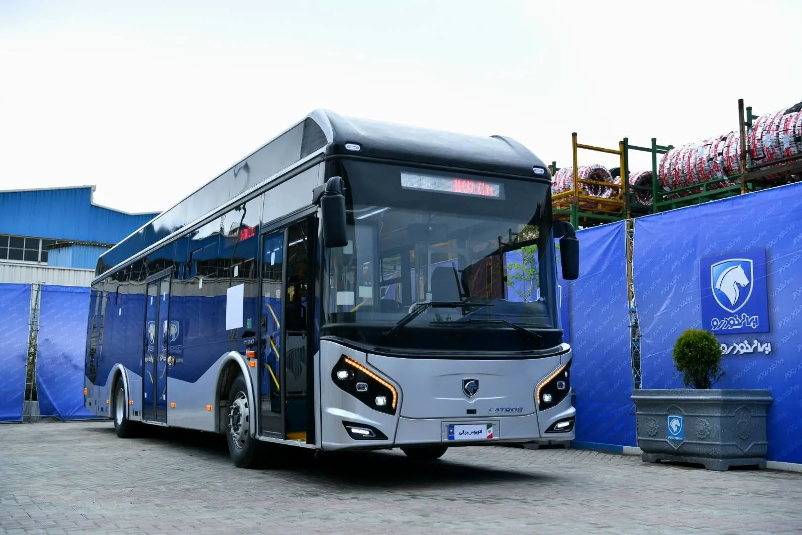 اولین خط تولید انبوه اتوبوس برقی کشور در ایران خودرو دیزل افتتاح می‌شود