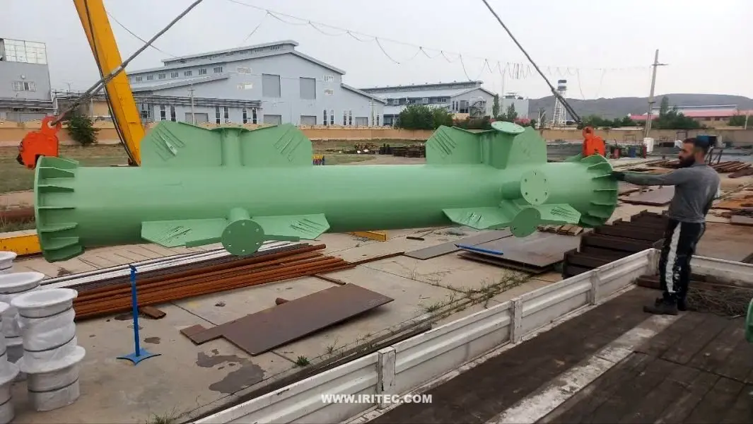 حمل قسمت دوم پایه ستون‌های مخزن شماره دو به پروژه فولاد قائنات

