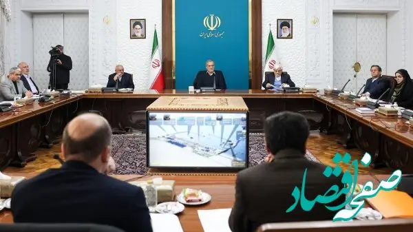 ضرورت به کارگیری مشاوران مجرب و موفق در سطح جهانی، برای تهیه نقشه راه مناطق آزاد و بنادر کشور