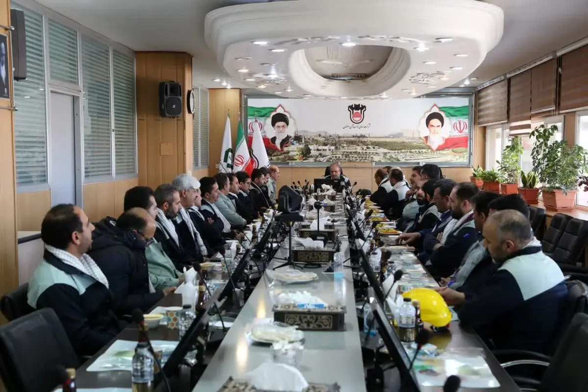 دیدار فرماندهان بسیج ذوبآهن با مدیرعامل ذوب آهن اصفهان